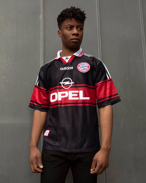 Bayern Munich 1997-1999 Retro Home Short Sleeve Jersey Personalized Rare Collector