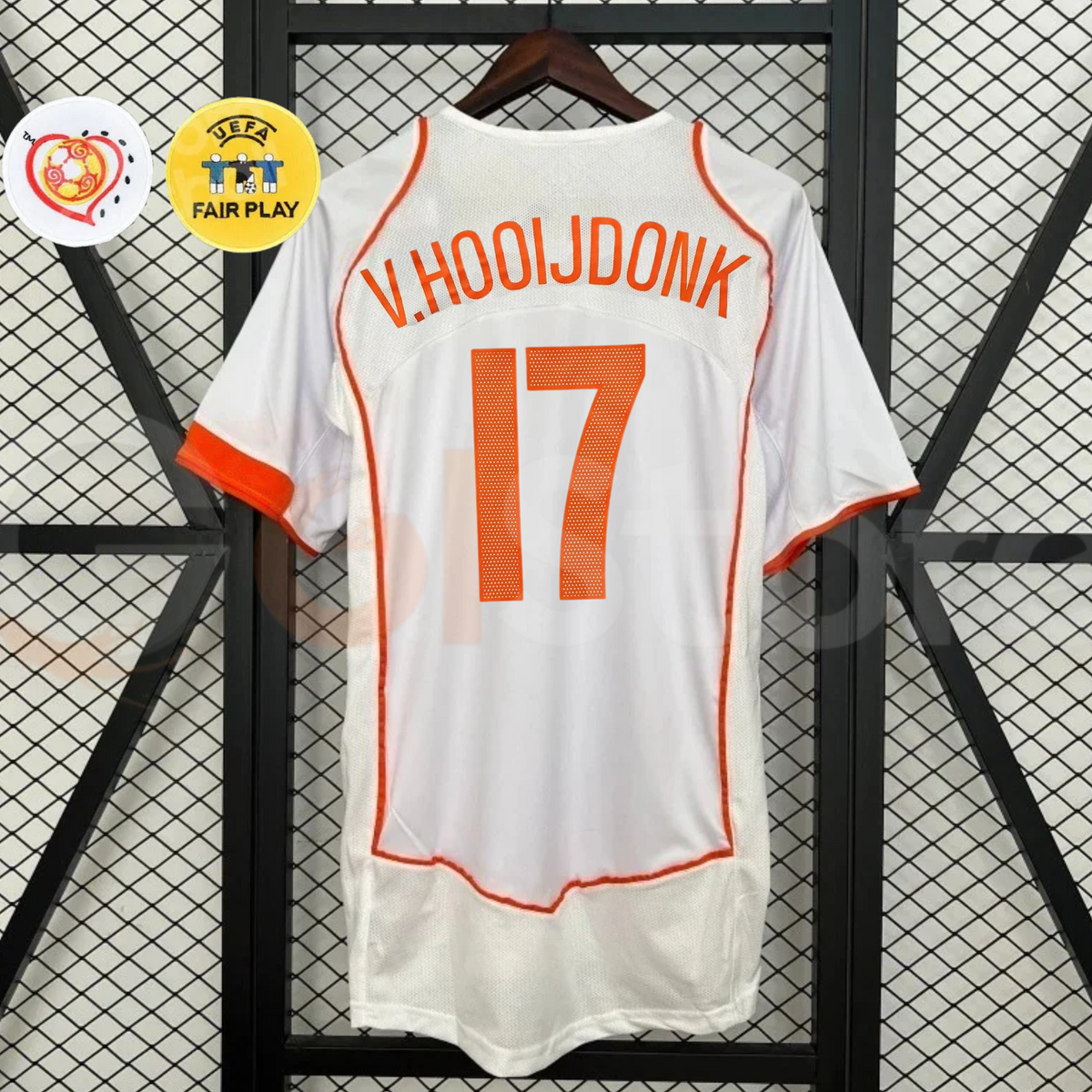 Netherlands 2004 Away Retro Jersey – V. Hooijdonk #17