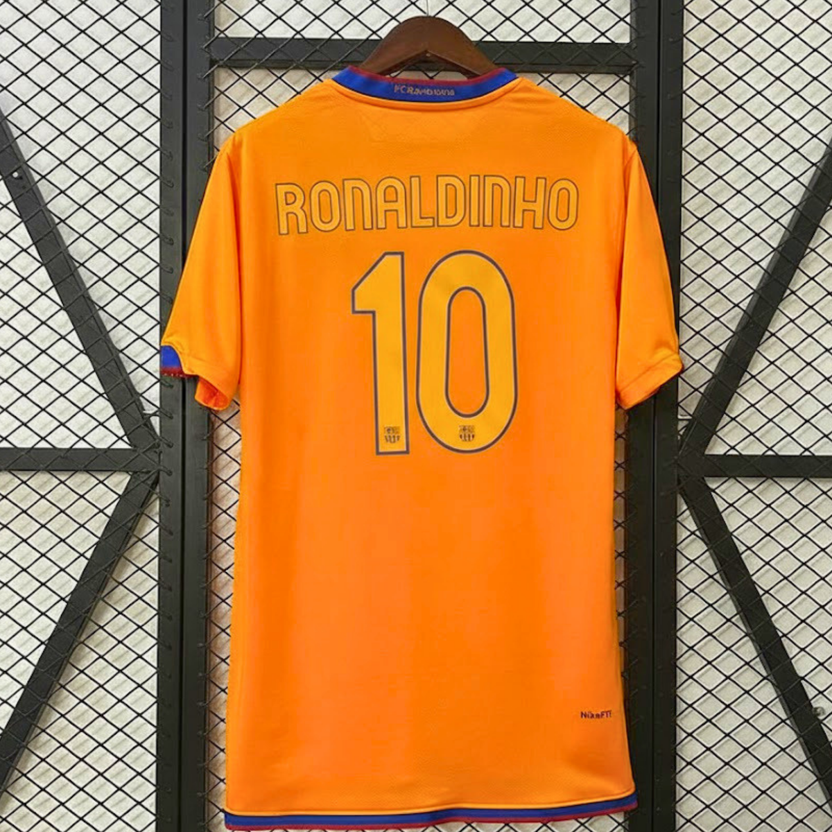FC Barcelona 2006-07 Retro Orange Away Jersey | #10 Ronaldinho | La Liga & UCL