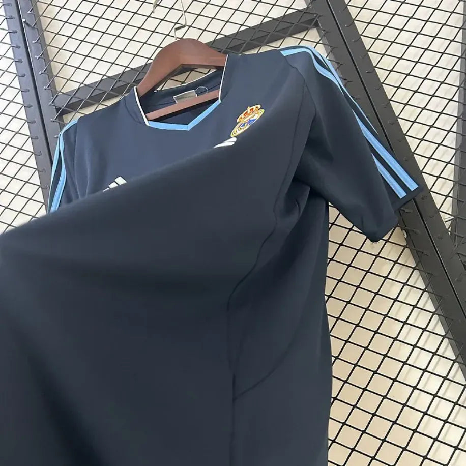Real Madrid 2003-2004 Retro UCL Navy Blue #23 Beckham Jersey – Short Sleeve Football Shirt S-2XL