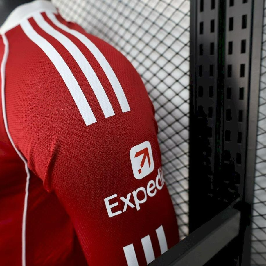 Maillot de foot domicile à manches longues Liverpool 2025/26 UCL No.8 Szoboszlai – Maillot édition match unisexe S–2XL