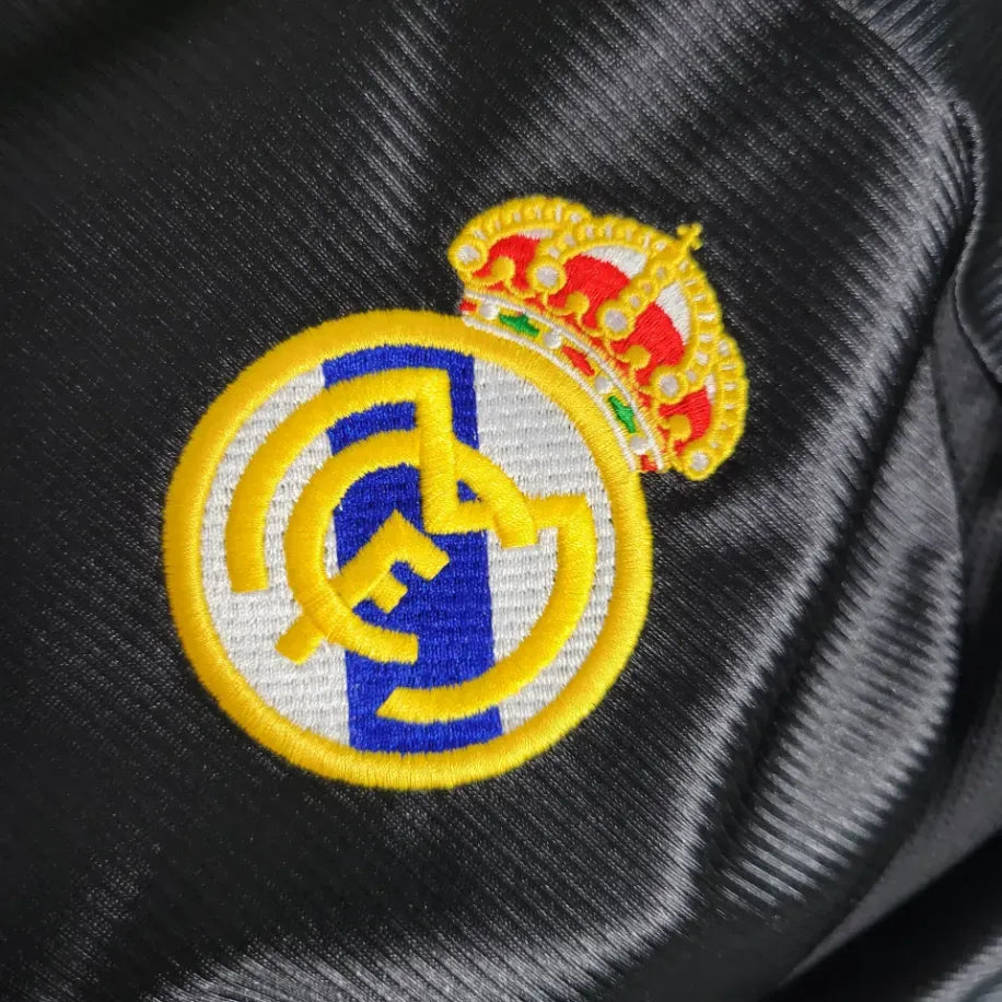 Real Madrid 1998-1999 Retro Black UCL Jersey #3 Roberto Carlos – Long Sleeve Classic Football Shirt S-2XL