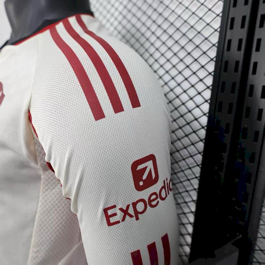 2025-2026 Liverpool Player Version White Long Sleeve Jersey Personalized PL UCL Patch