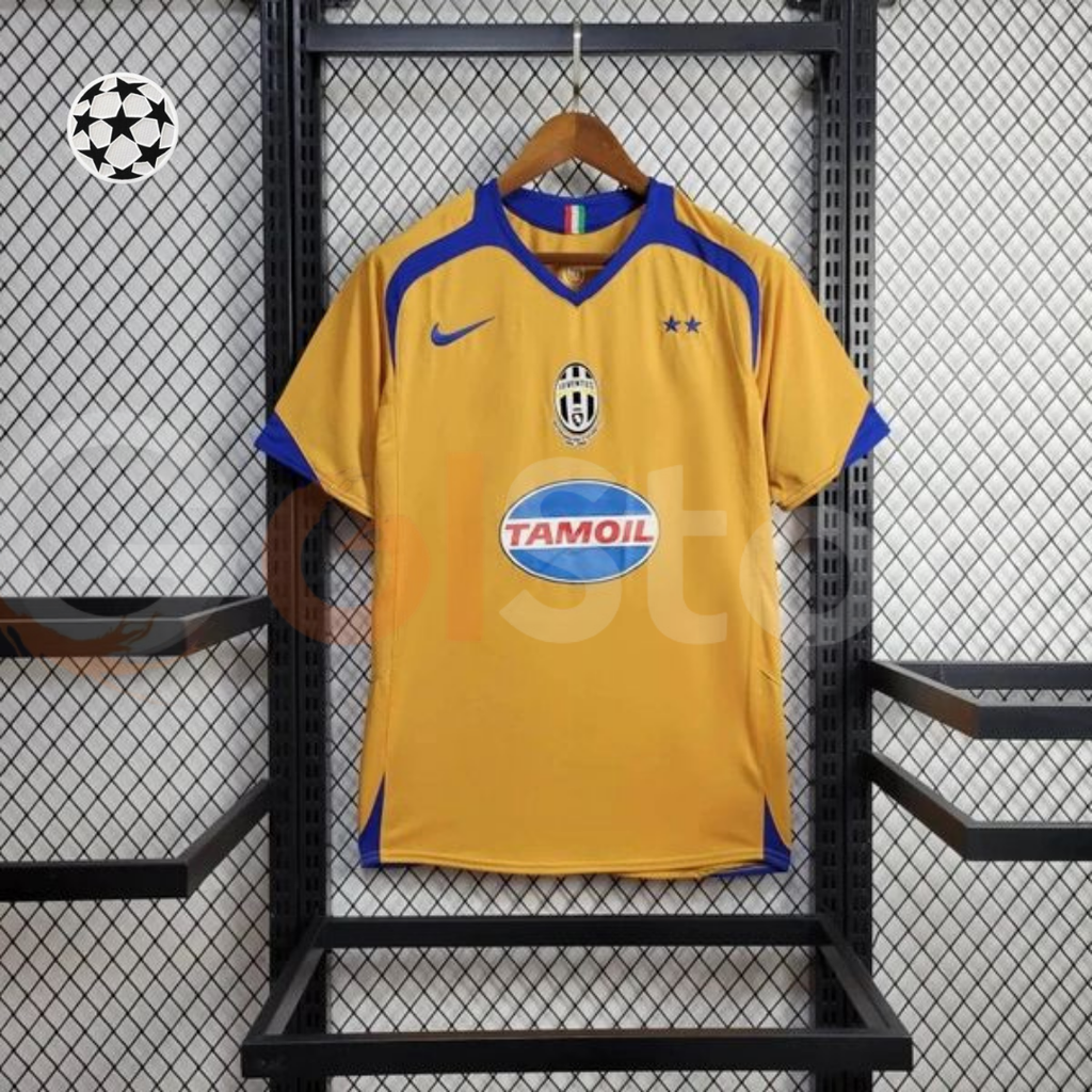 Juventus 2005-2006 Retro Third Short Sleeve Jersey #4 Personalized UCL Patch Rare Collector