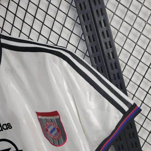 Bayern Munich 1997-1998 Retro Away Short Sleeve Jersey Personalized Rare Collector Elber Scholl Kahn