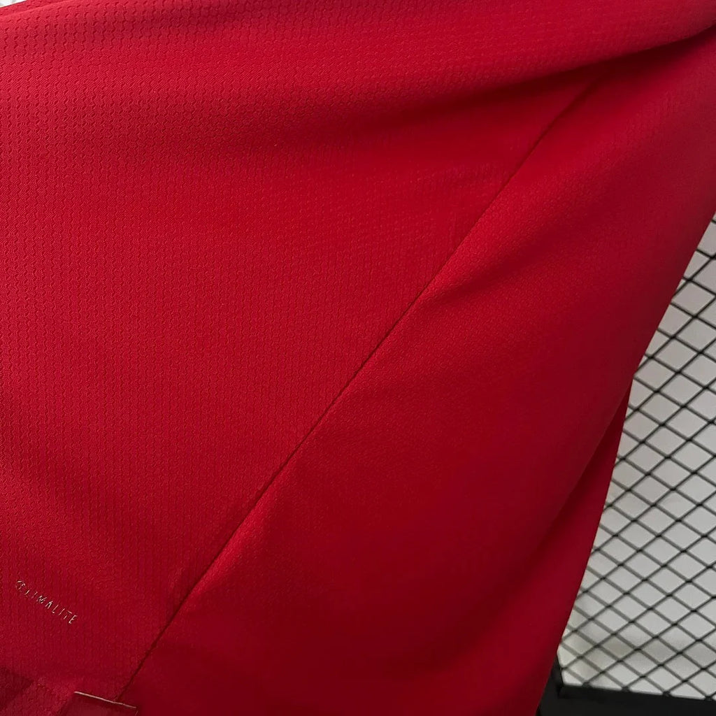Arsenal FC 2019-2020 Retro Home Jersey | Mesut Özil #10 Men's Soccer Shirt - Short Sleeve Bruised Banana Anniversary Era with Optional Premier League Patches