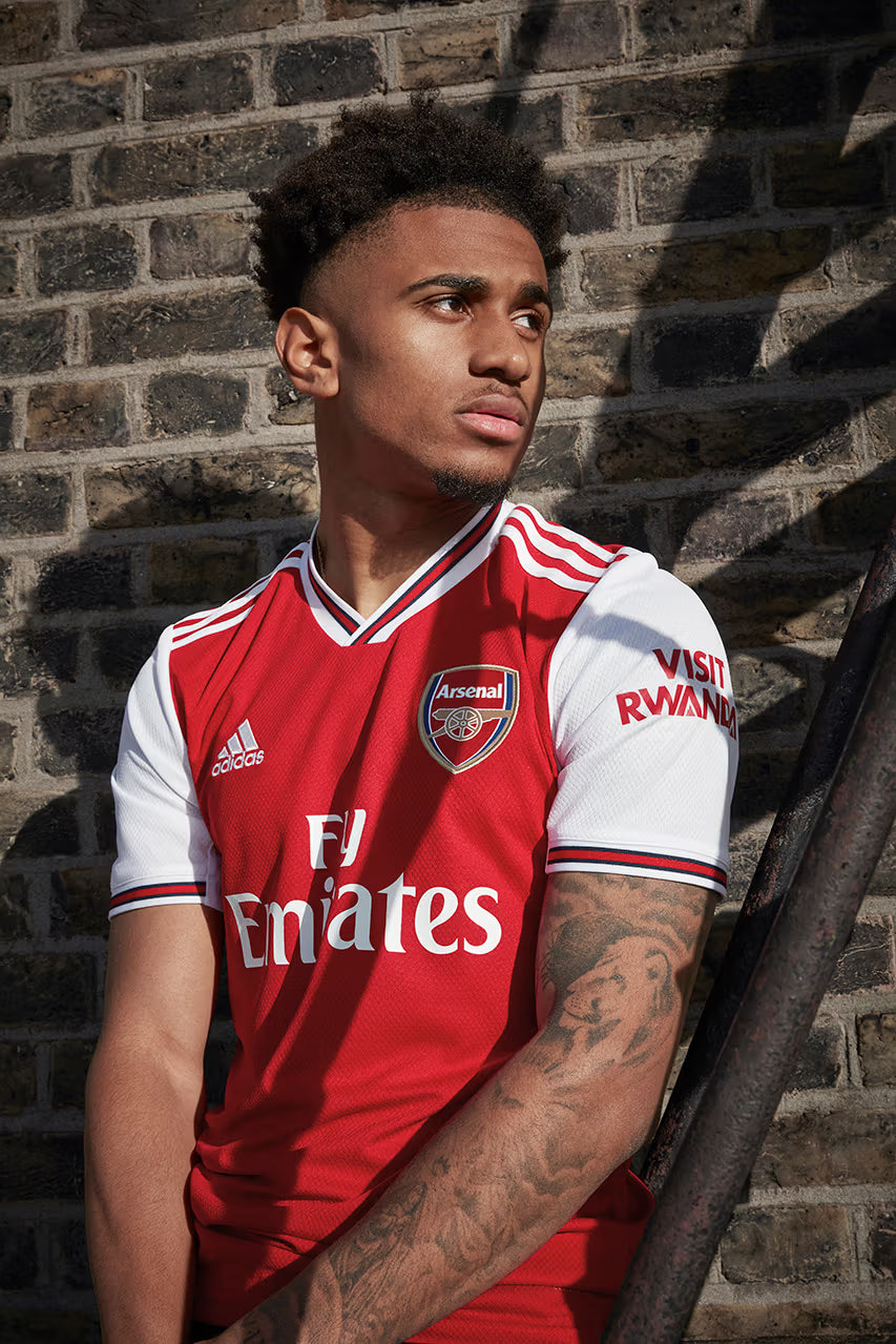 Arsenal FC 2019-2020 Retro Home Jersey | Mesut Özil #10 Men's Soccer Shirt - Short Sleeve Bruised Banana Anniversary Era with Optional Premier League Patches