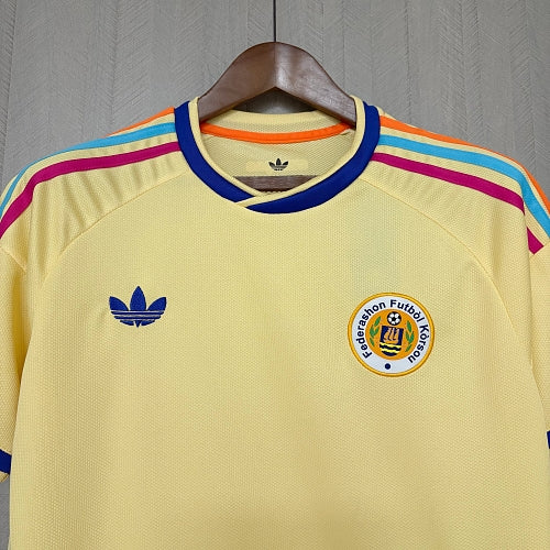 Maillot de football Curaçao Extérieur 2026 Commémoratif : T-shirt de football à collectionner, T-shirt unisexe avec impression personnalisée nom et numéro - Manches courtes